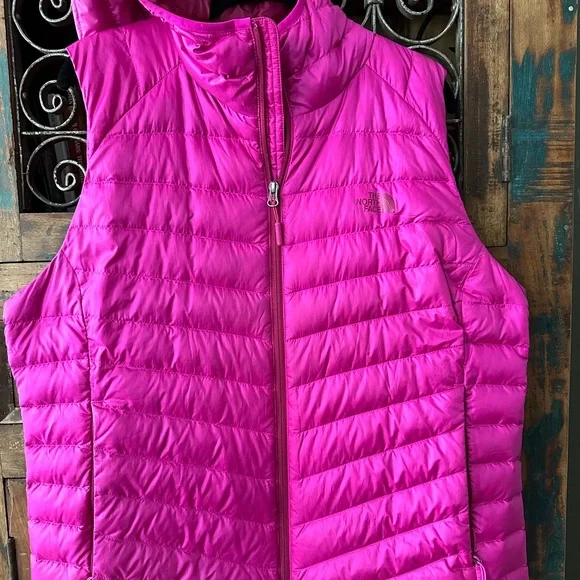 The North Face Women's Puffer Vest - Pink - Picture 1 of 4